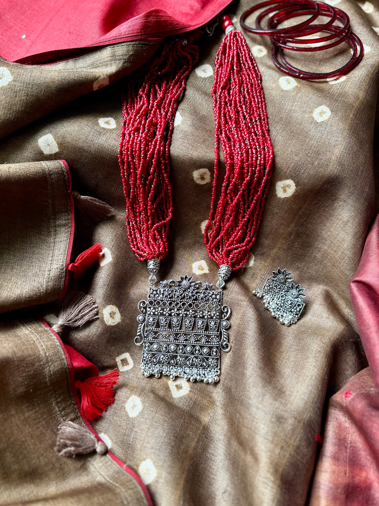 Bagh Pendant Necklace - Red