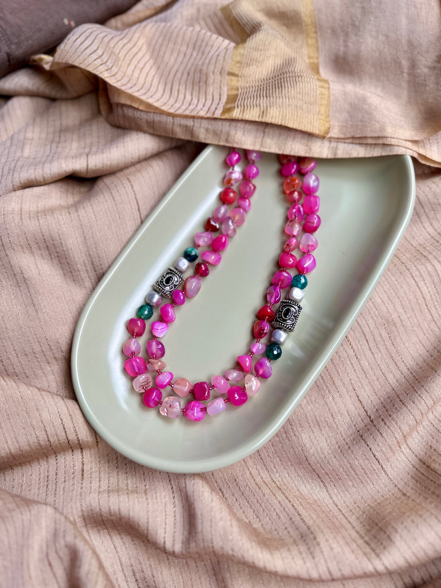 Dvita - Fuschia