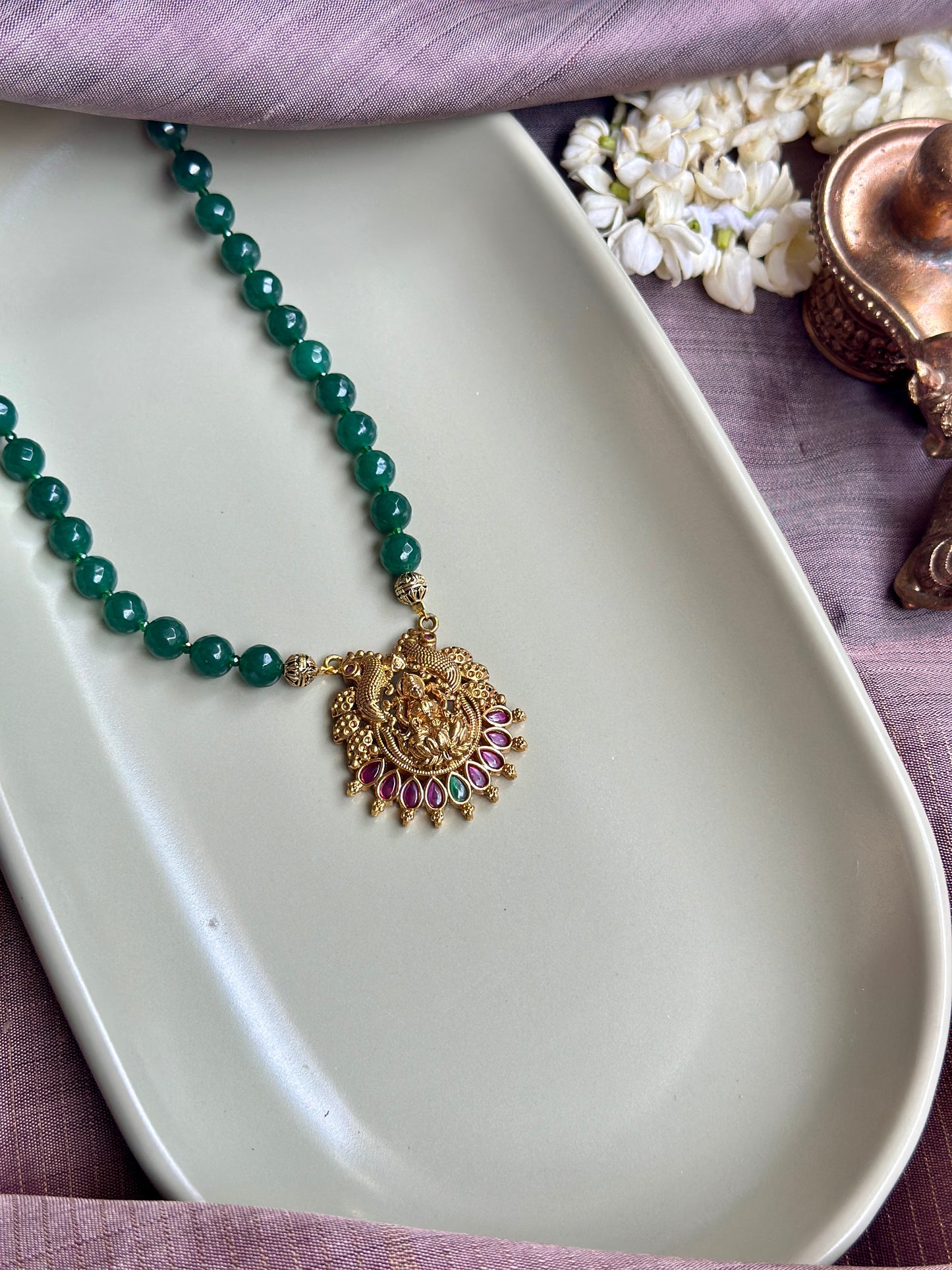 Divine Antiques - Kamini