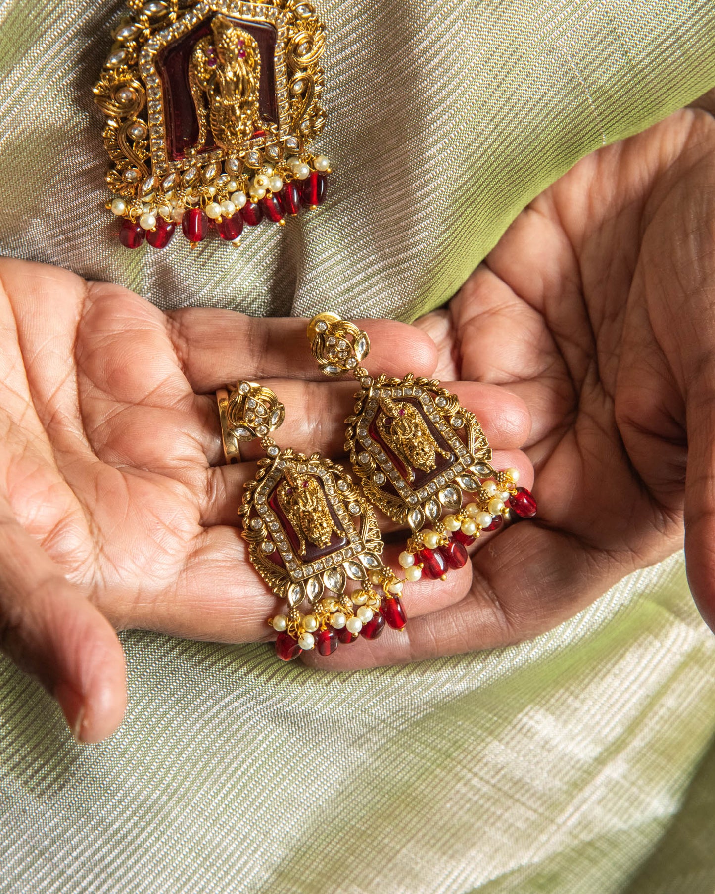 Divine Antiques - Govind