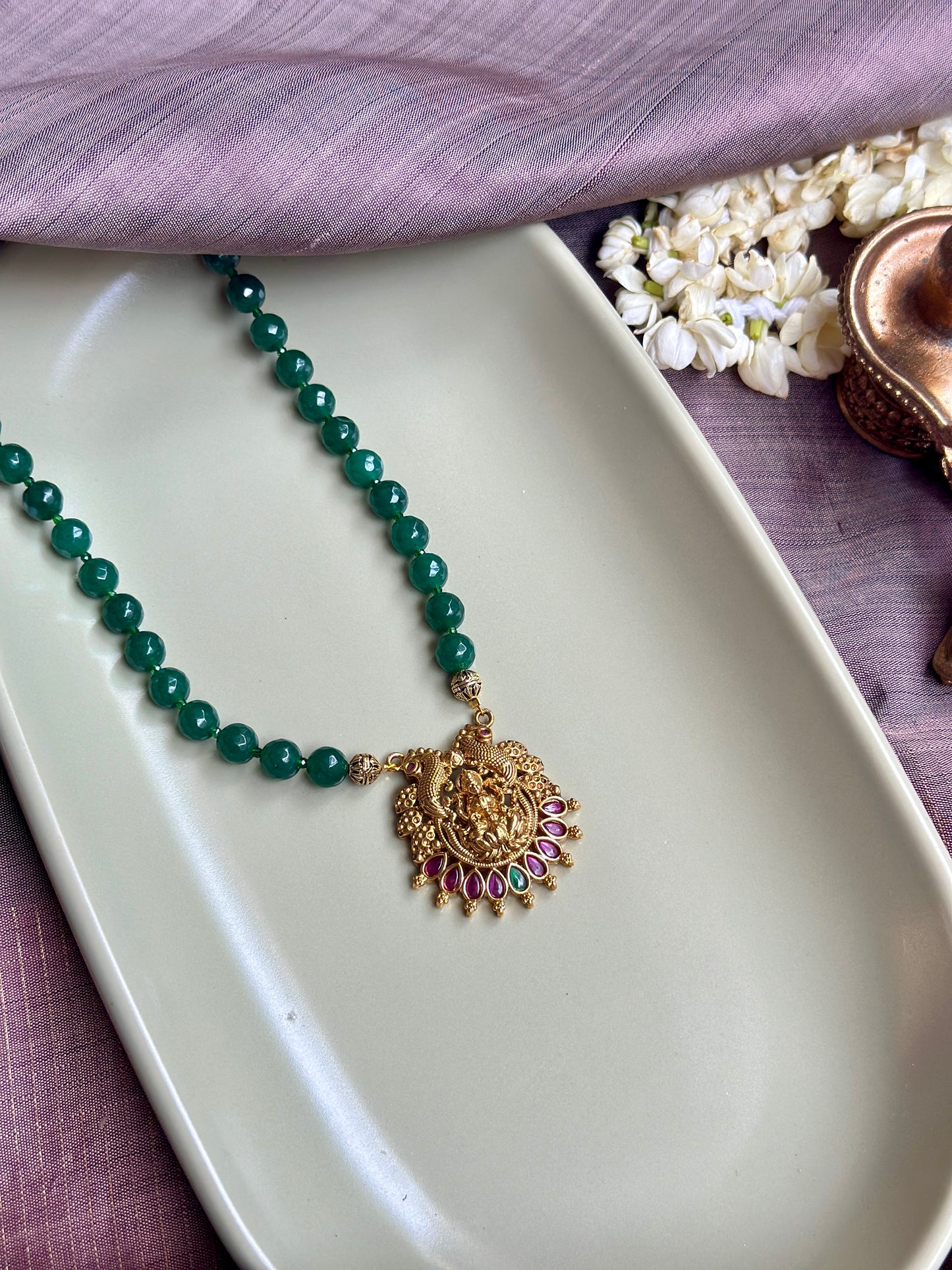 Divine Antiques - Kamini