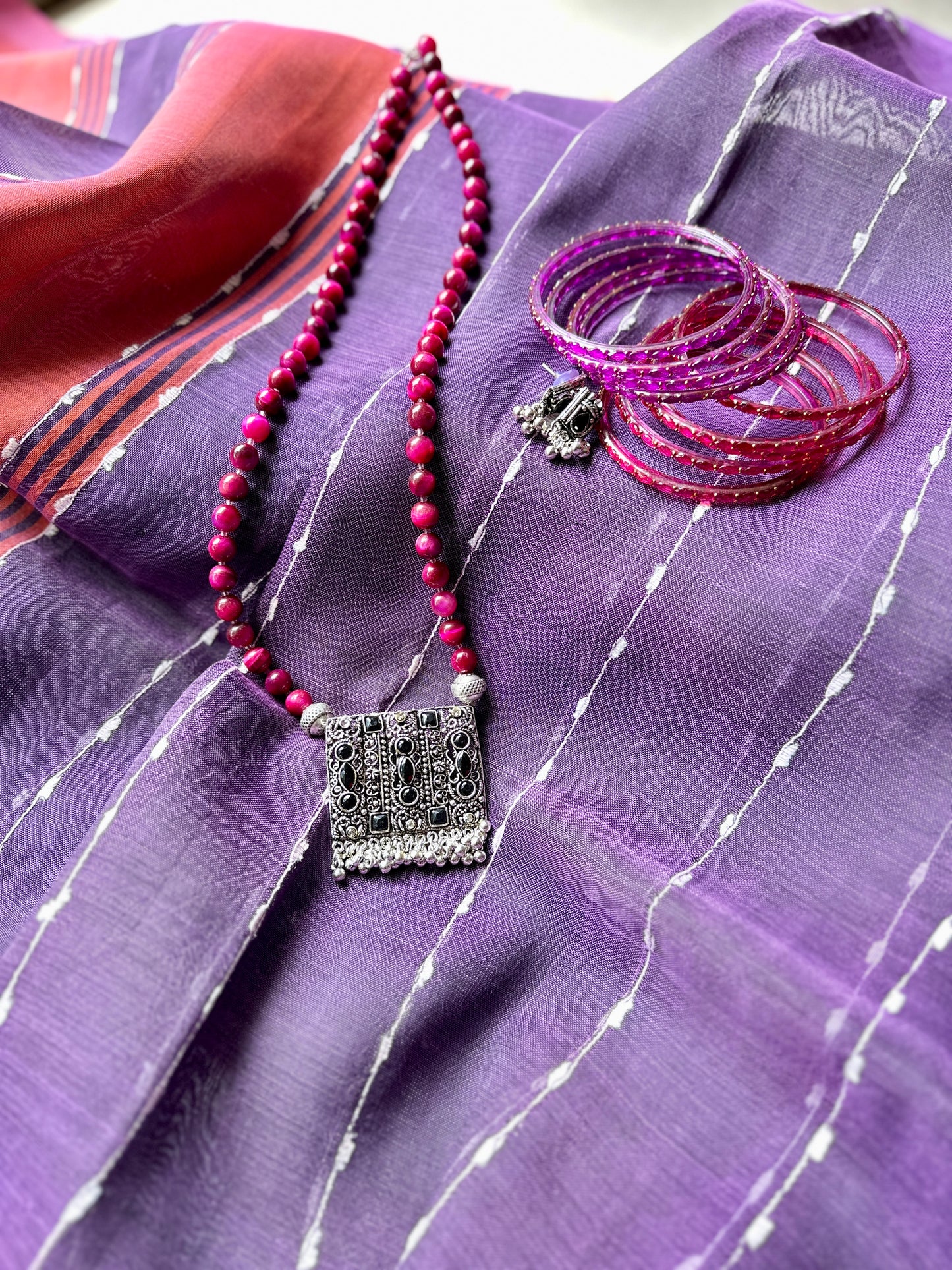 Bagh Pendant Necklace - Pink