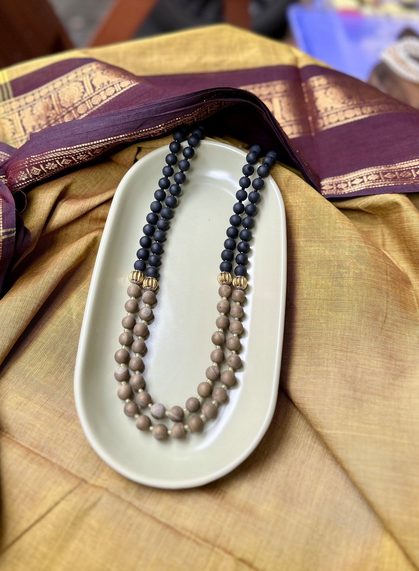 Dvita - Khakhi