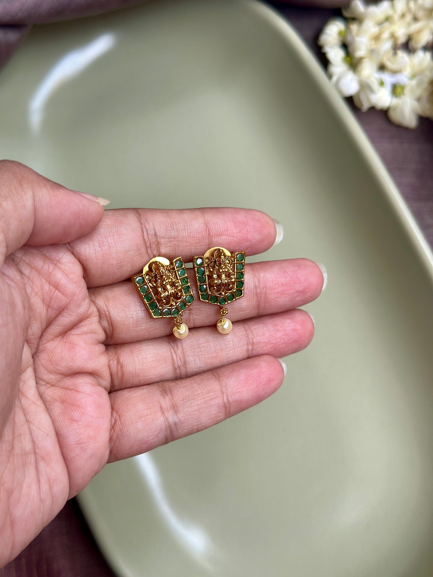 Divine Antiques - Kaveri