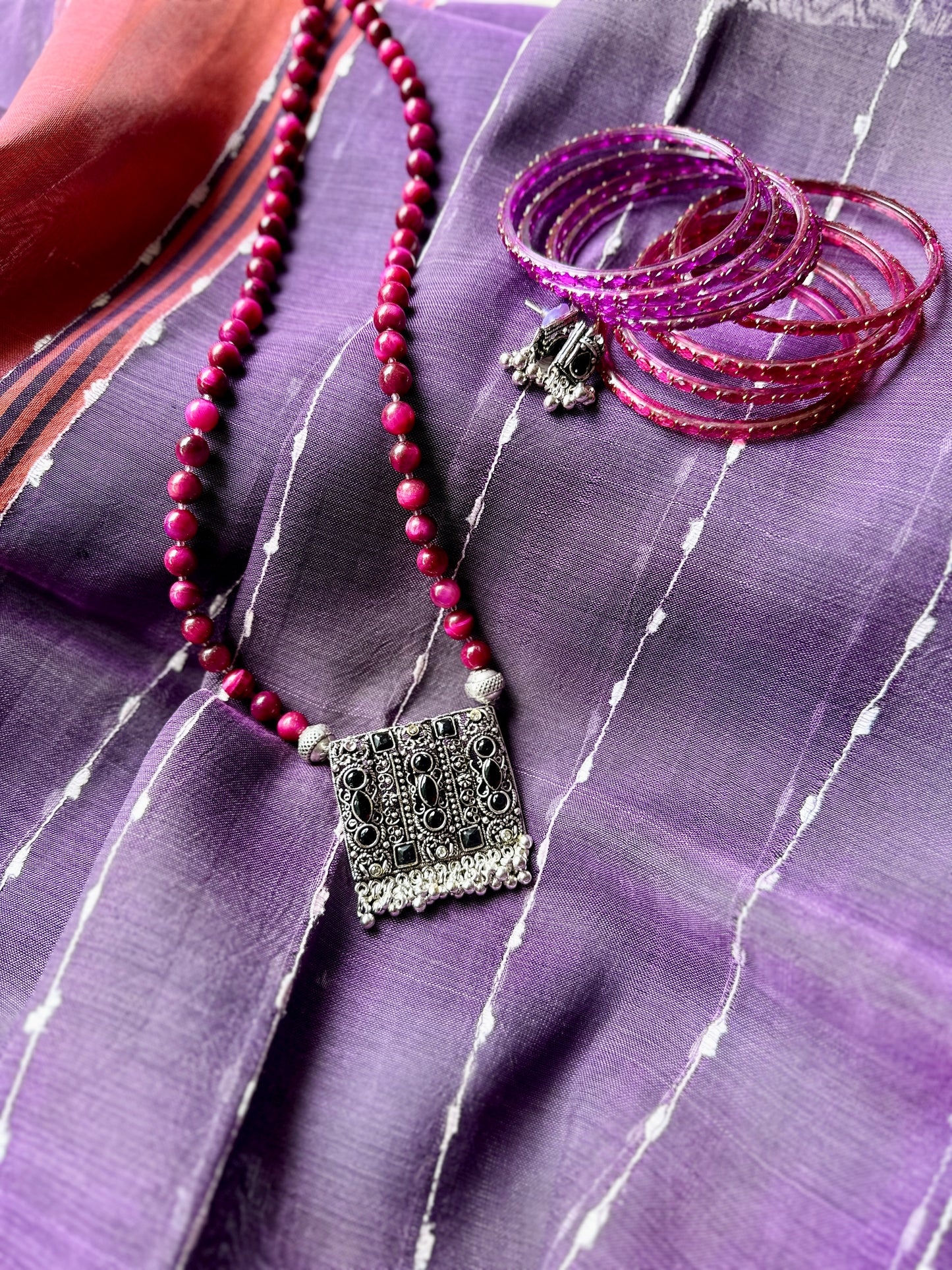 Bagh Pendant Necklace - Pink