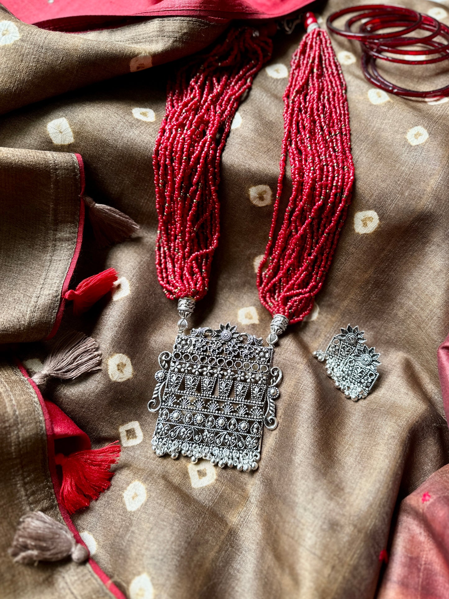 Bagh Pendant Necklace - Red