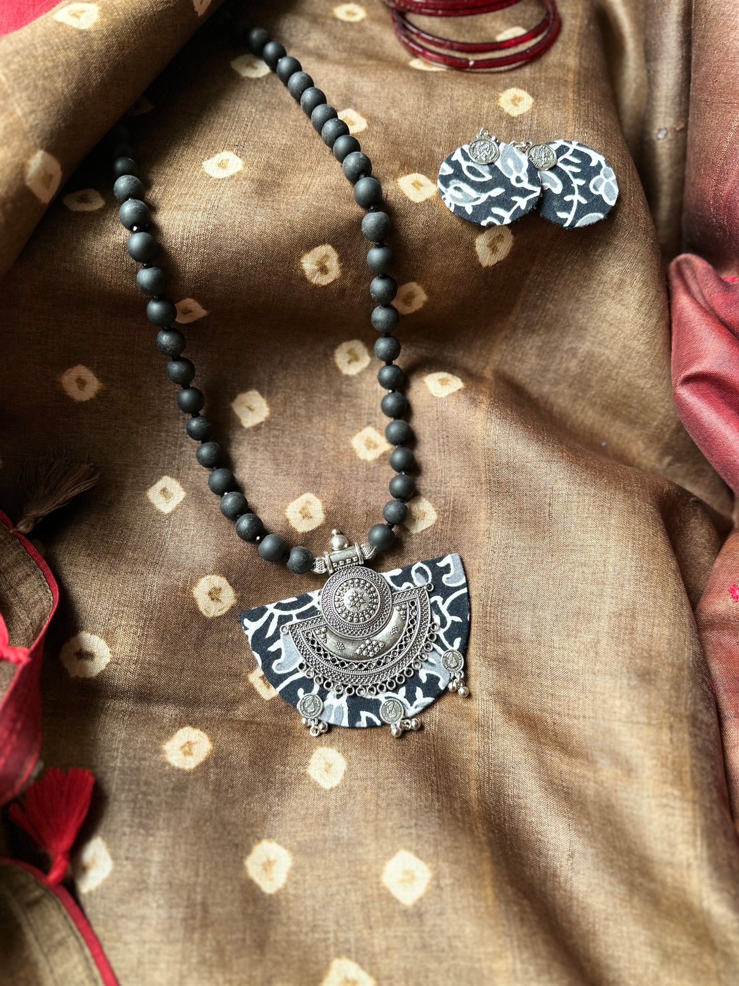 Amukti - Batik