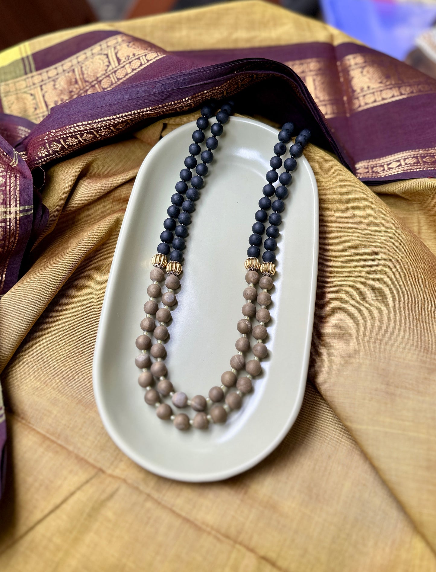 Dvita - Khakhi