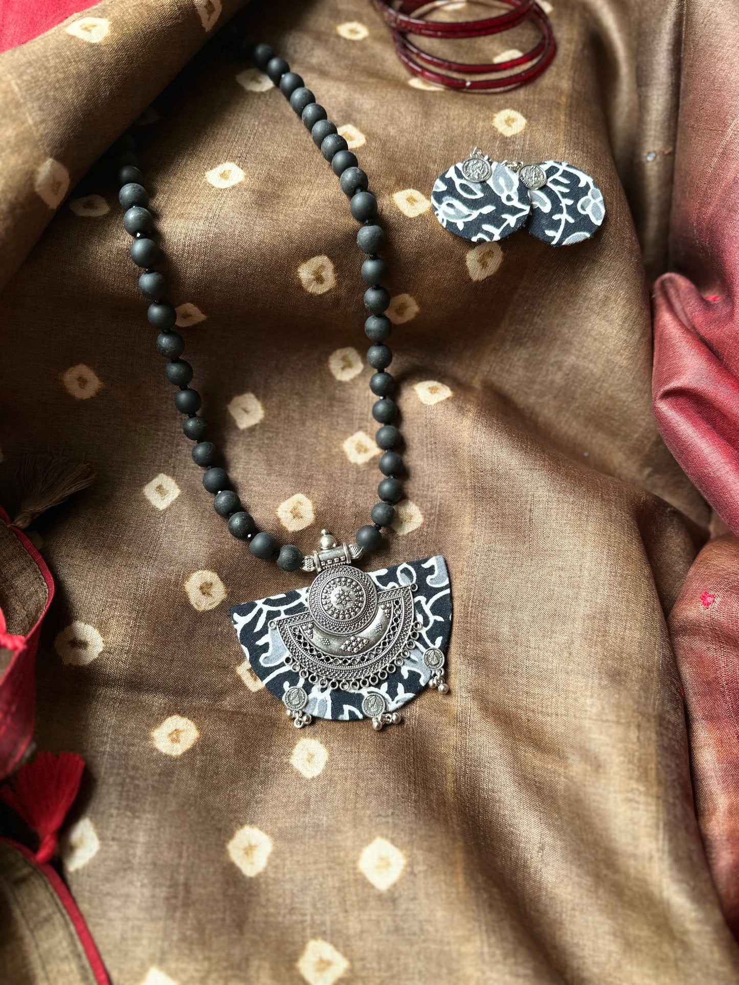 Amukti - Batik