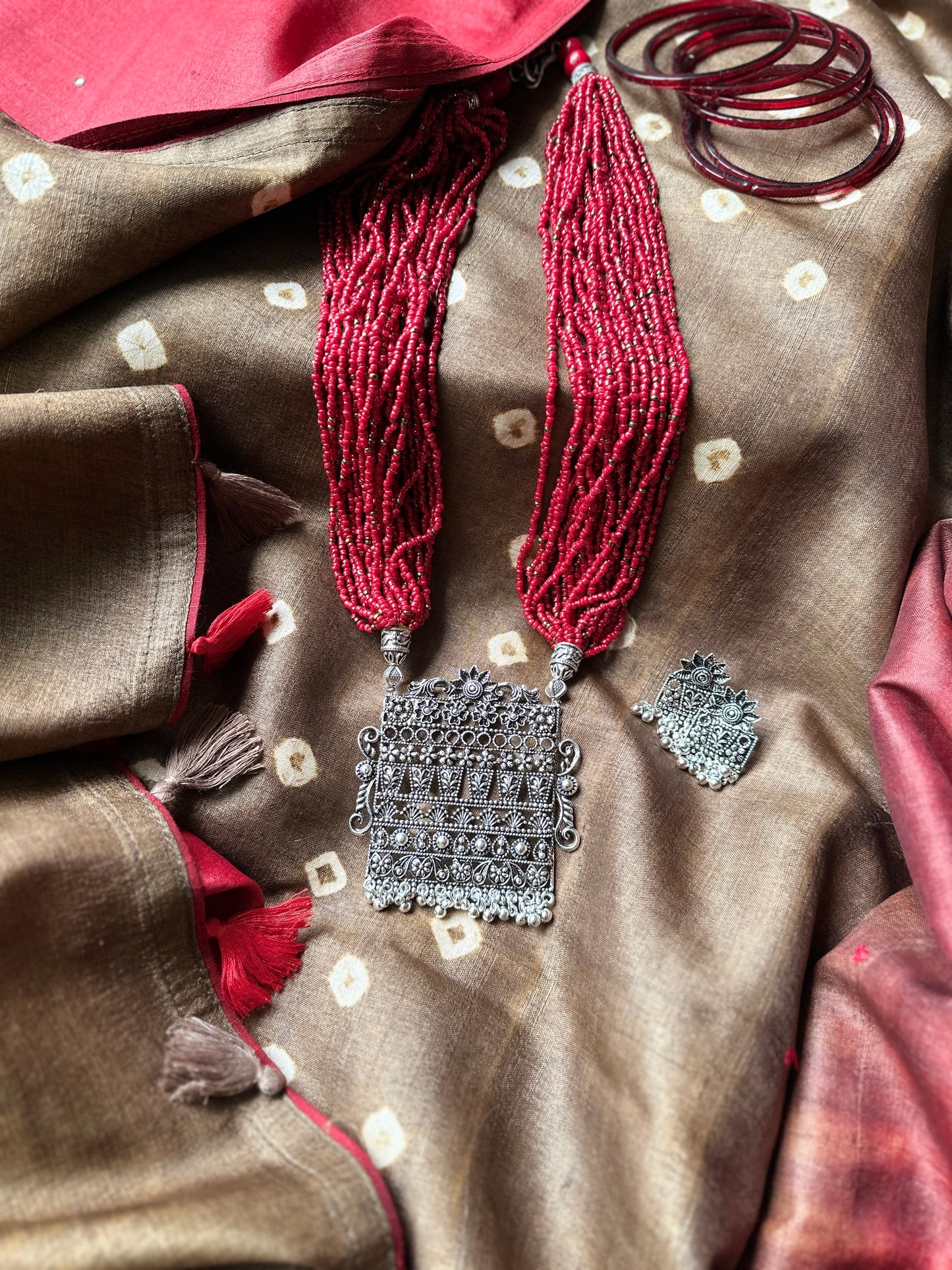 Bagh Pendant Necklace - Red