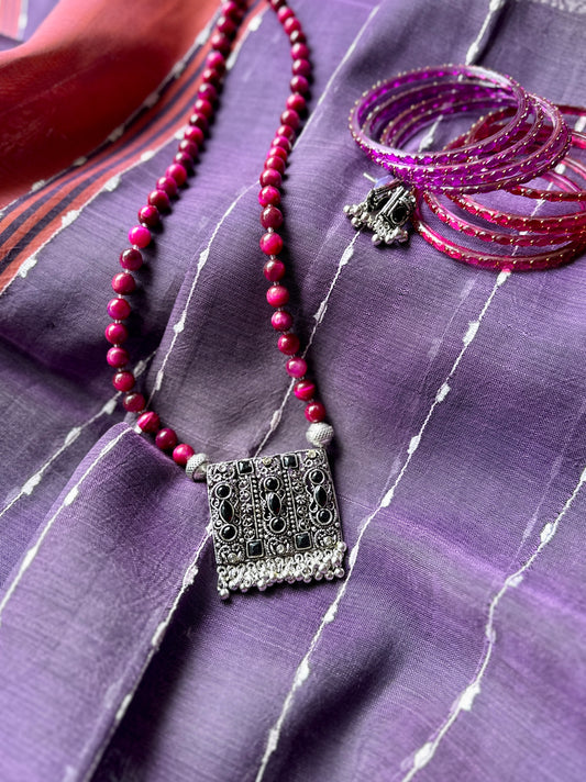 Bagh Pendant Necklace - Pink