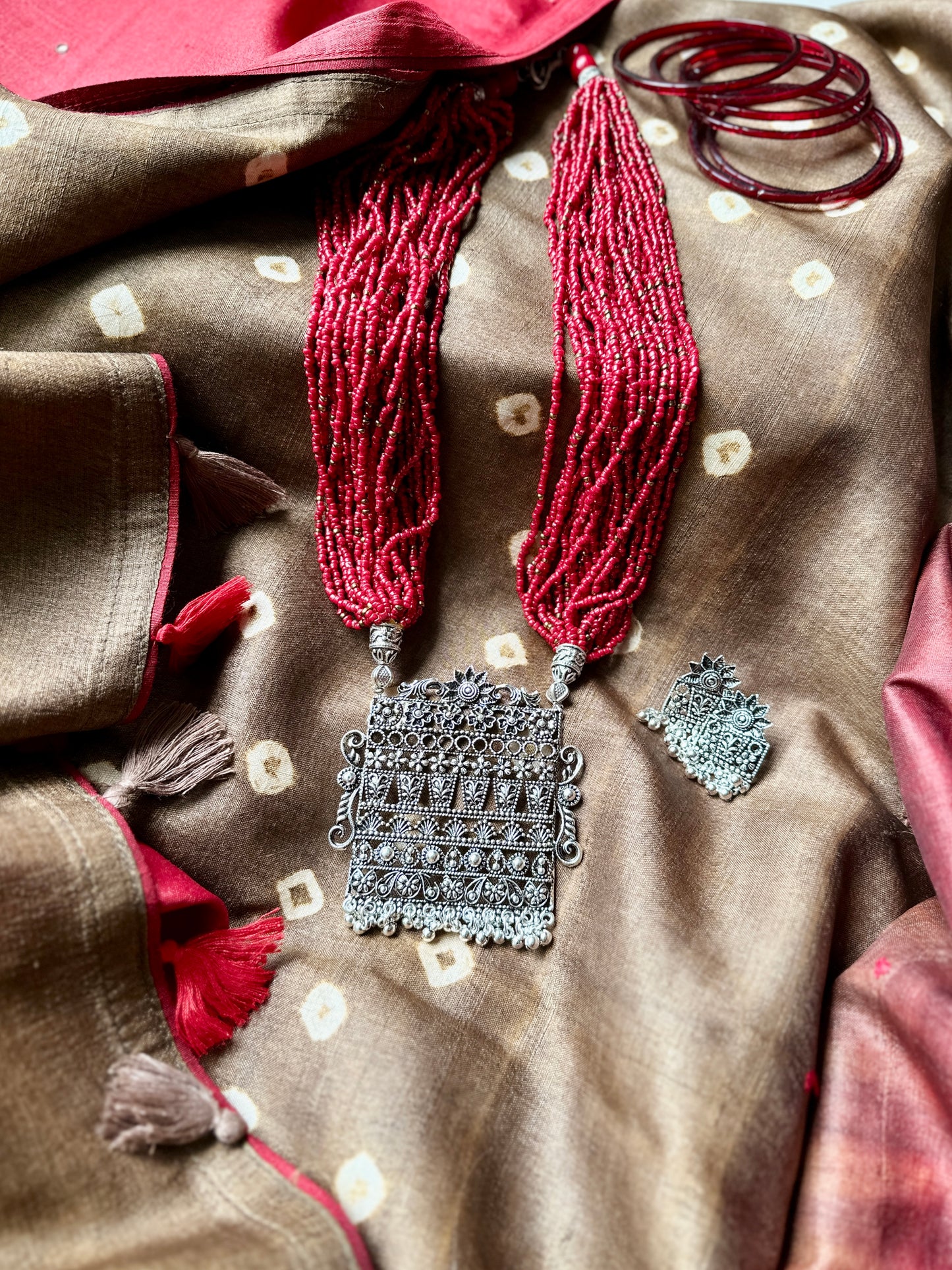 Bagh Pendant Necklace - Red