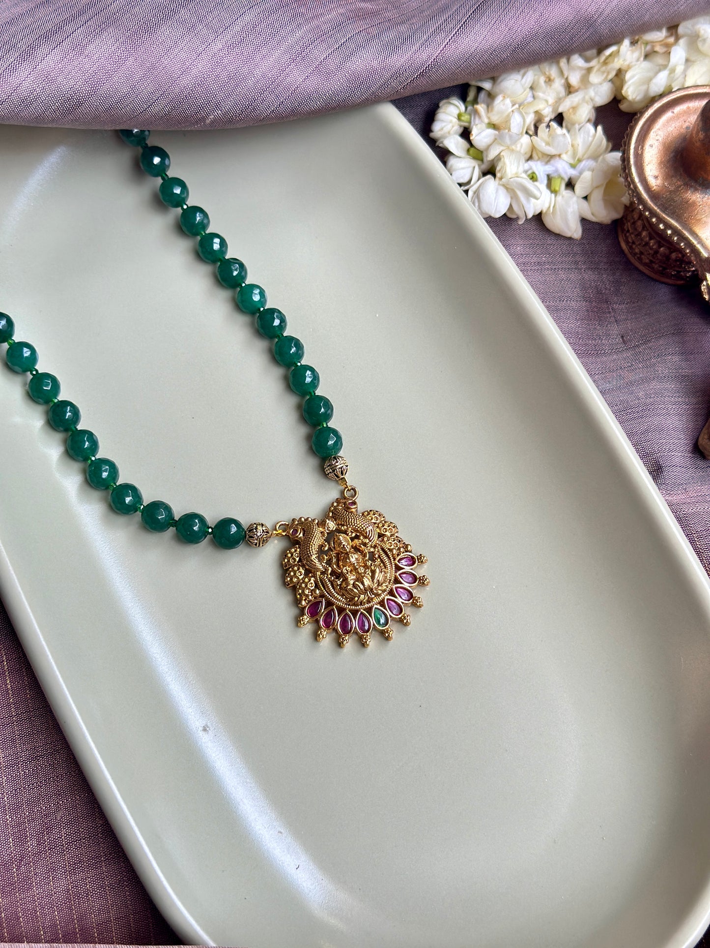 Divine Antiques - Kamini