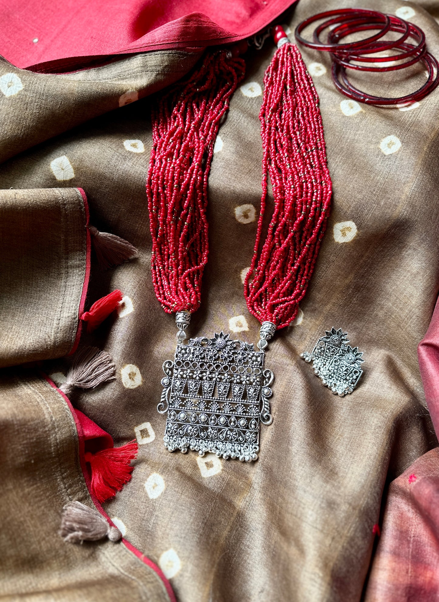 Bagh Pendant Necklace - Red