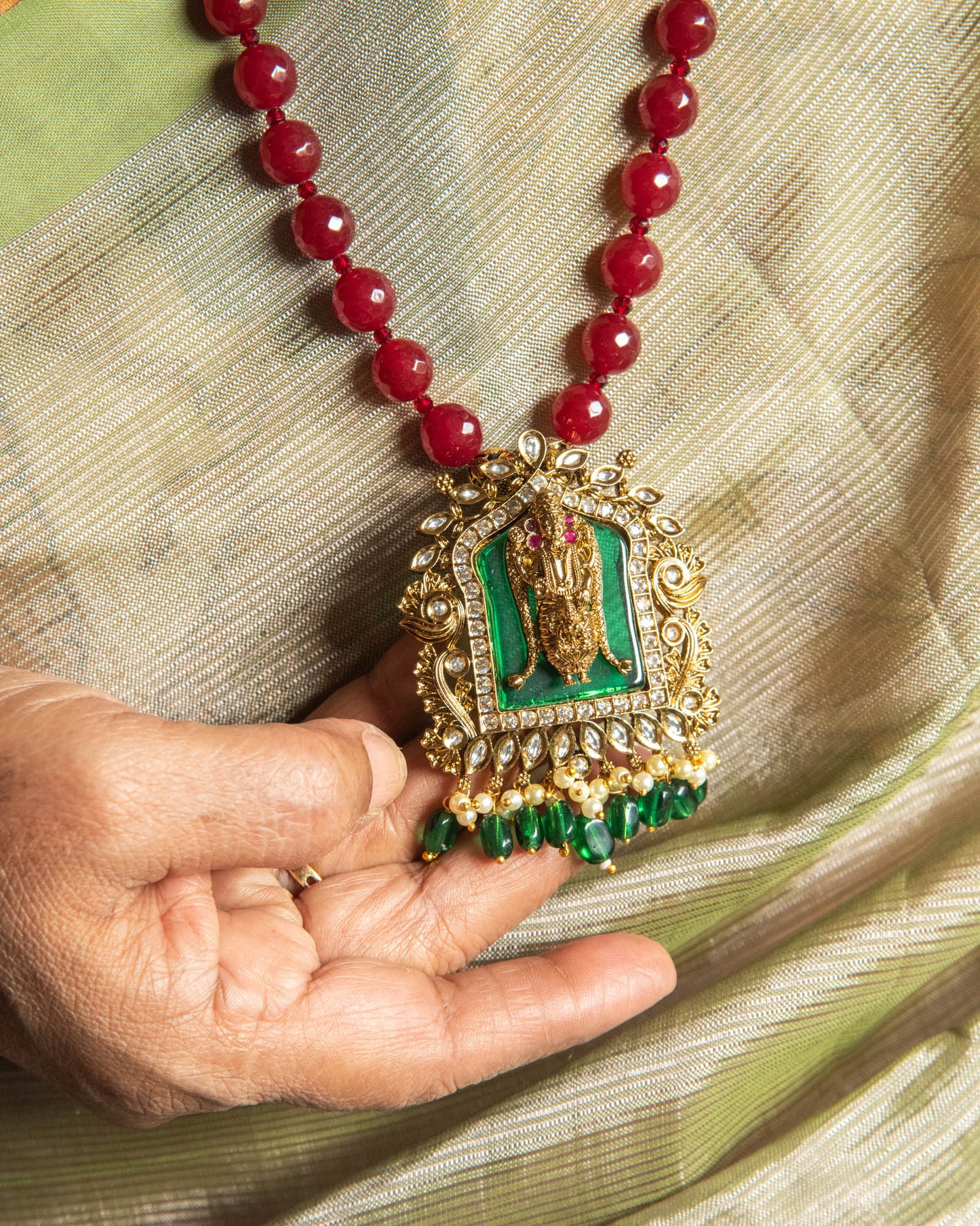 Divine Antiques - Govind